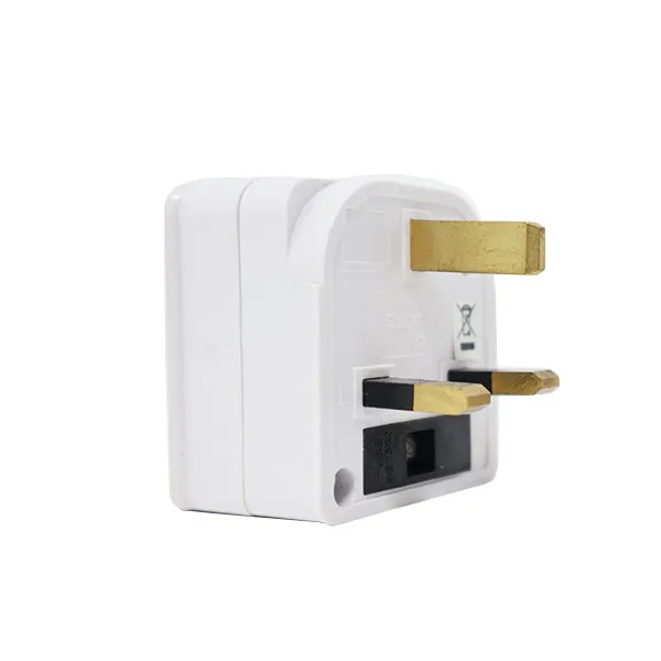 A photo of a three pin uk plug.